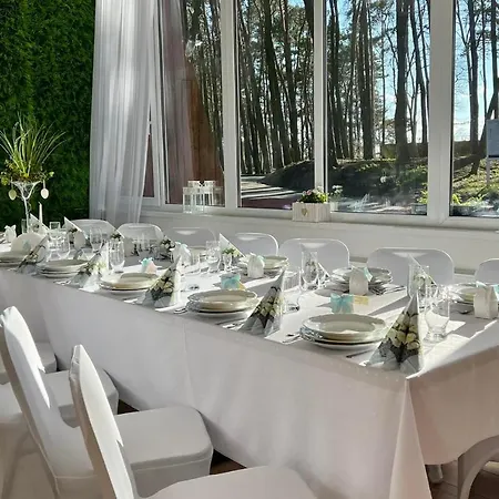 Osrodek Delfin פארק נופש Ślesin