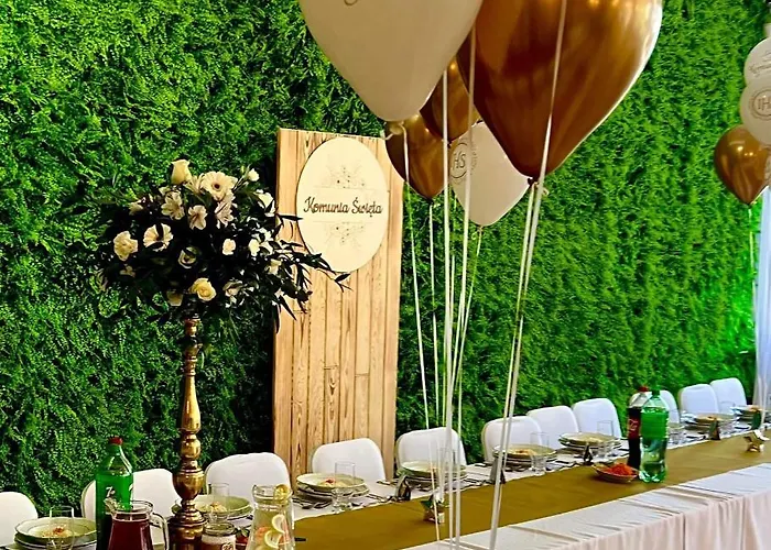 Osrodek Delfin Tatil parkı *