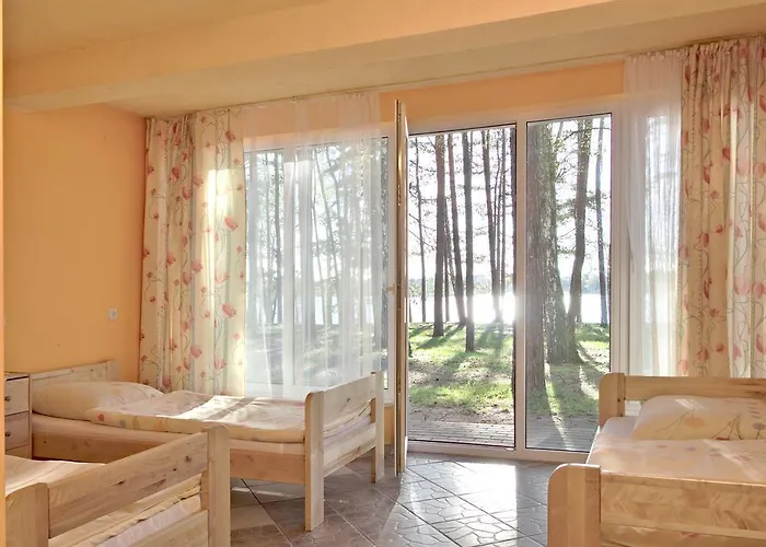 Osrodek Delfin Tatil parkı